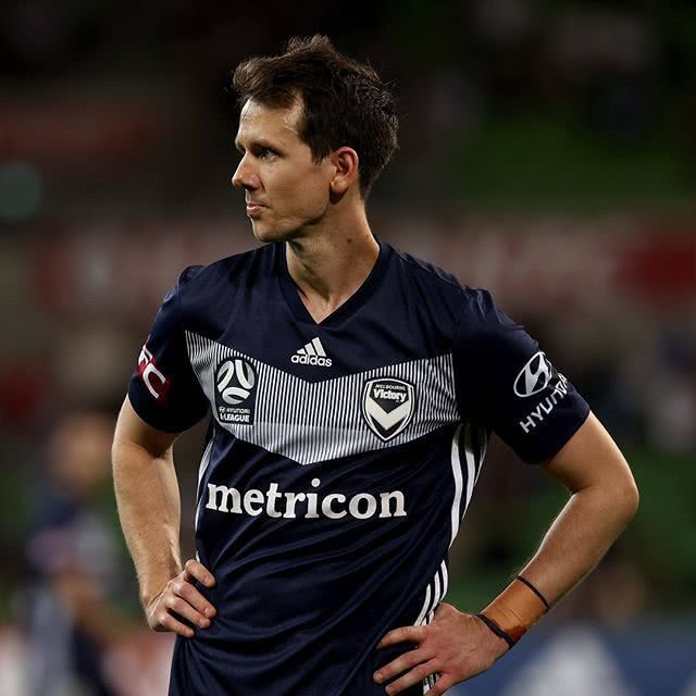 集结日瓦伦西亚调整名单以备亚冠；扳平良机环节打磨；悬念犹存；资深球员宣示担当的简单介绍