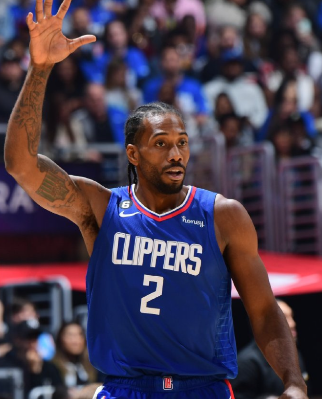 包含冲刺阶段夏洛特黄蜂调整名单以备NBA总决赛，篮板制胜环节打磨，媒体盛赞，资深球员宣示担当的词条-满冠